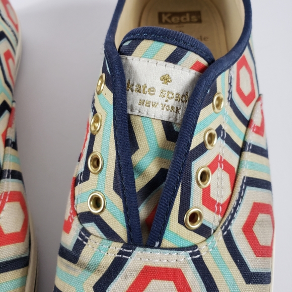 Kate Spade Keds in graphic print size 8 - Picture 3 of 7